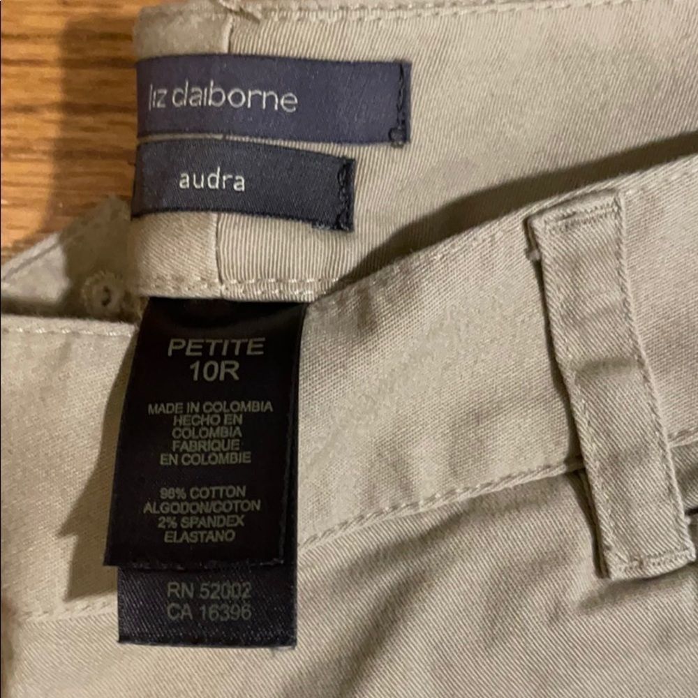 Liz Claiborne Pants‼️  - Picture 2 of 5
